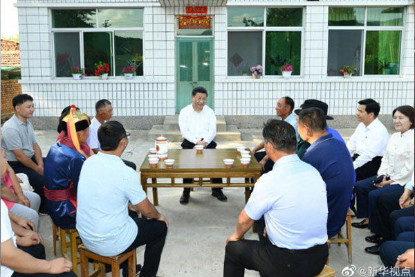 1566803040275704.jpg 習(xí)近平深入喀喇沁旗林場(chǎng)農(nóng)村考察調(diào)研