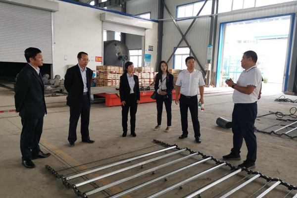 陜西航天建設(shè)集團(tuán)有限公司總經(jīng)理、黨委副書記謝明娟率隊(duì)赴遼寧一諾環(huán)保產(chǎn)業(yè)集團(tuán)開展考察調(diào)研工作